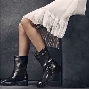 New Frye Italian Leather Moto Classic Booties 5.5